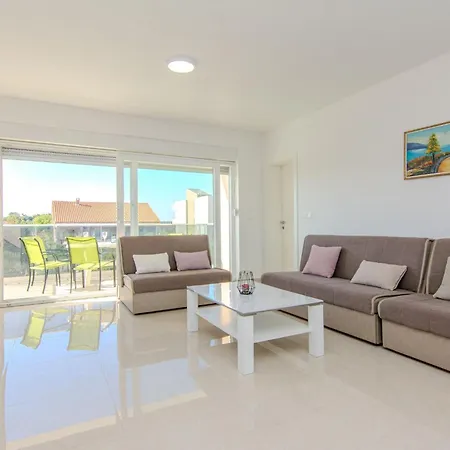 Brcina By Interhome Appartement Vir