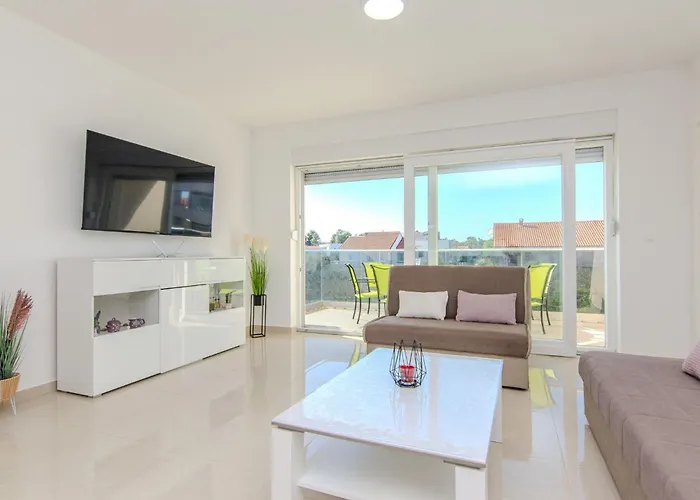 Brcina By Interhome Vir