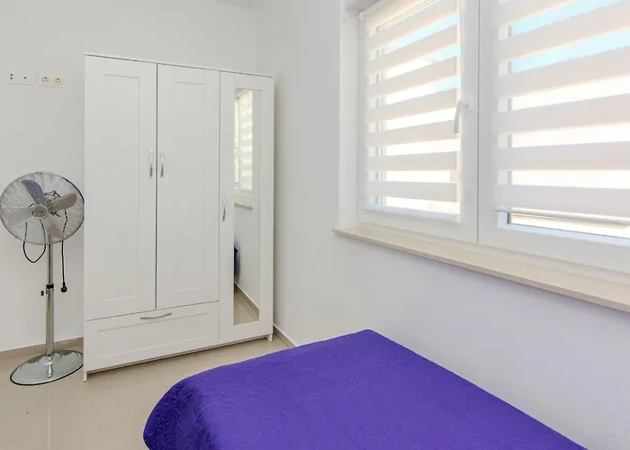 Brcina By Interhome Lejlighed Vir